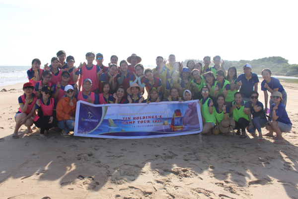 Các thành viên đã cùng nhau tham gia hoạt động team building Các thành viên đã cùng nhau tham gia hoạt động team building