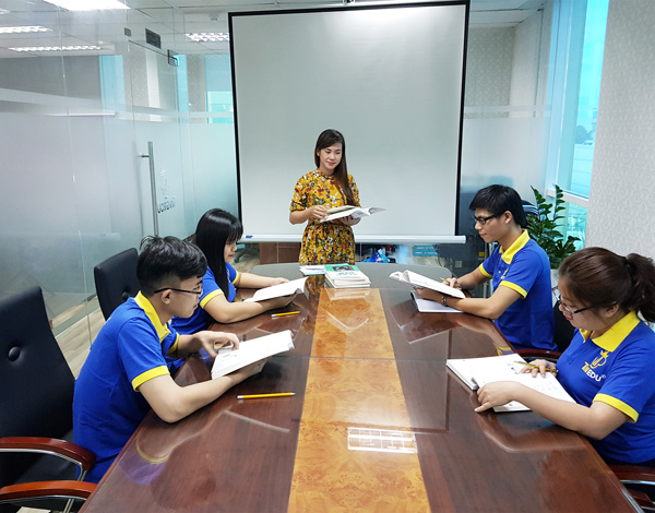 Đã có hơn 90 trung tâm ngoại ngữ tại miền Nam được chúng tôi hỗ trợ thành lập Đã có hơn 90 trung tâm ngoại ngữ tại miền Nam được chúng tôi hỗ trợ thành lập