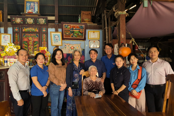Nhà hảo tâm đồng hành thắp sáng xã An Cư